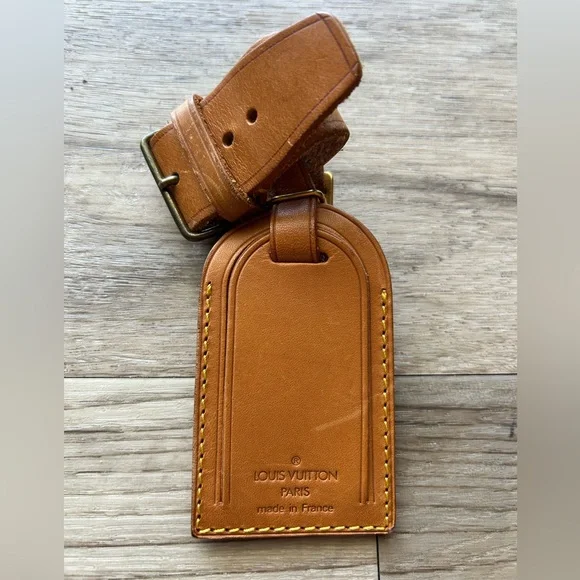 Louis Vuitton Vachetta Luggage tag and Poignet LV small box - Picture 3 of 4